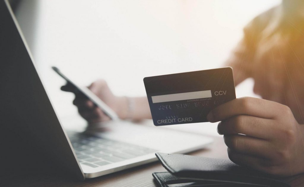 Como fazer um empréstimo com cartão de crédito?